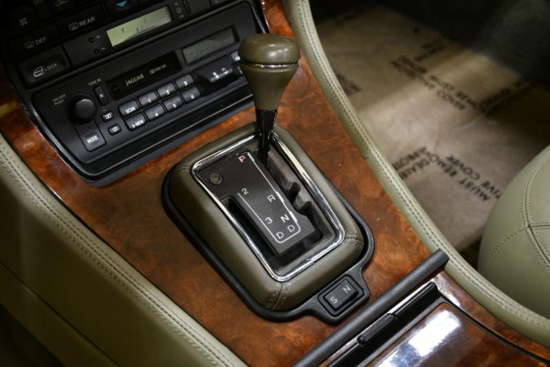 Jaguar XJ Sedan XJ6 1997