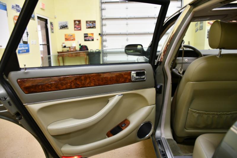 Jaguar XJ Sedan XJ6 1997