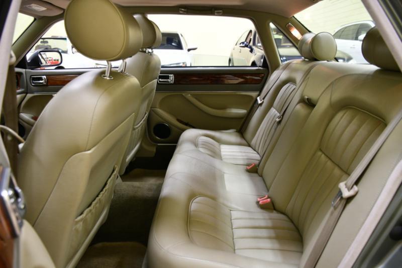 Jaguar XJ Sedan XJ6 1997
