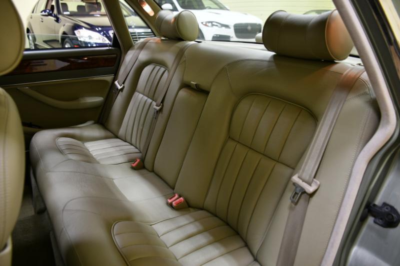 Jaguar XJ Sedan XJ6 1997