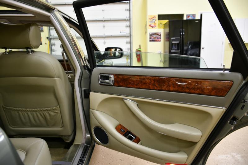 Jaguar XJ Sedan XJ6 1997