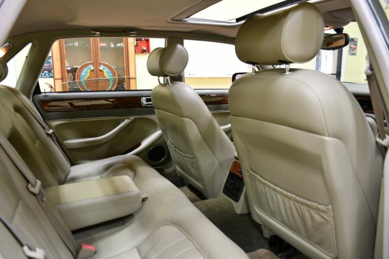 Jaguar XJ Sedan XJ6 1997
