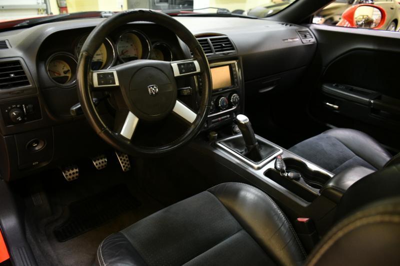Dodge Challenger SRT8 2010