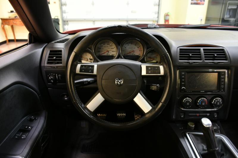 Dodge Challenger SRT8 2010
