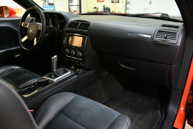 Dodge Challenger SRT8 2010