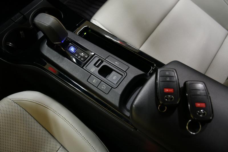 Toyota Prius XLE 2023