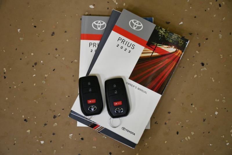 Toyota Prius XLE 2023