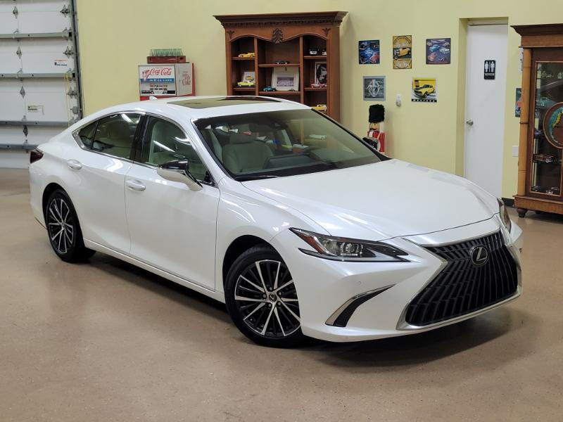 Lexus ES 350 2024