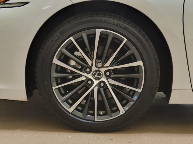 Lexus ES 350 2024