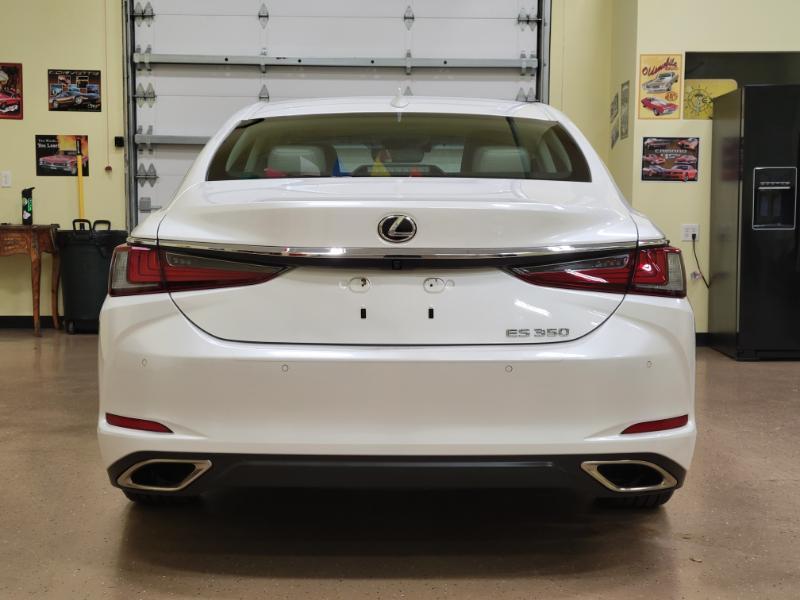 Lexus ES 350 2024