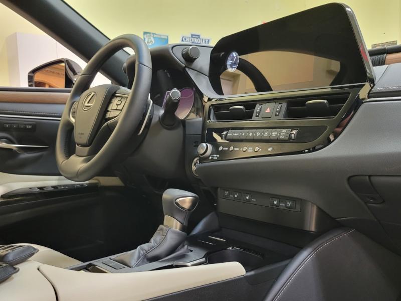 Lexus ES 350 2024