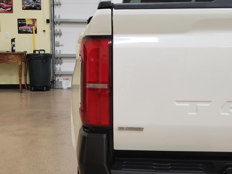 Toyota Tacoma SR Double Cab 2WD 2024