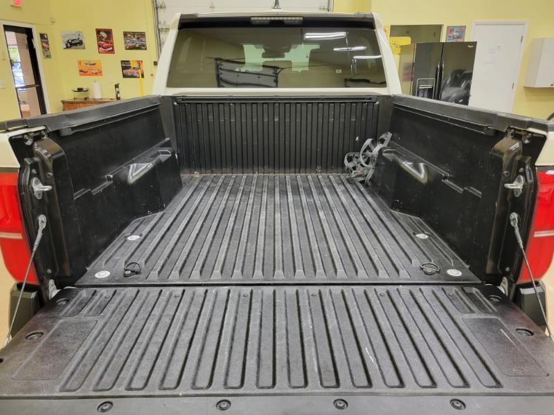 Toyota Tacoma SR Double Cab 2WD 2024