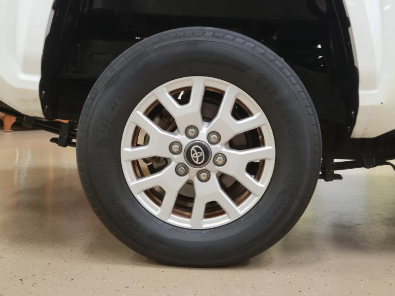 Toyota Tacoma SR Double Cab 2WD 2024