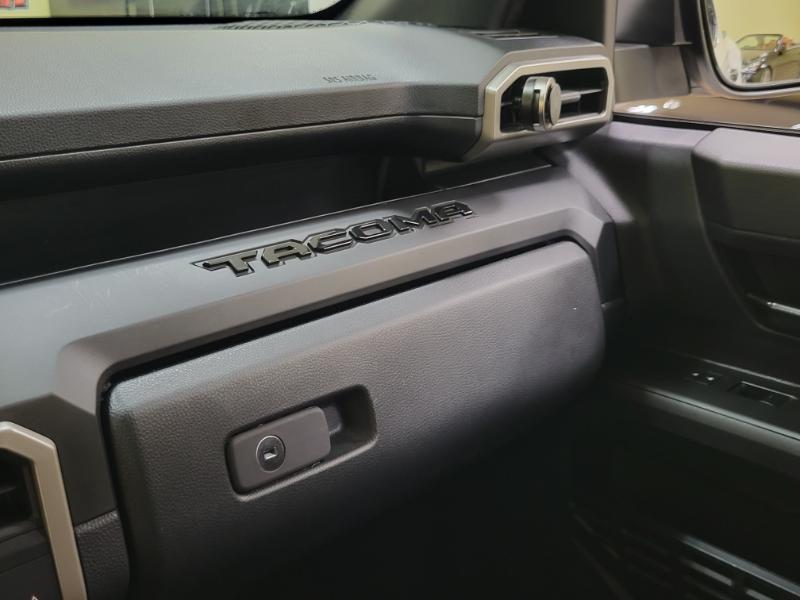 Toyota Tacoma SR Double Cab 2WD 2024