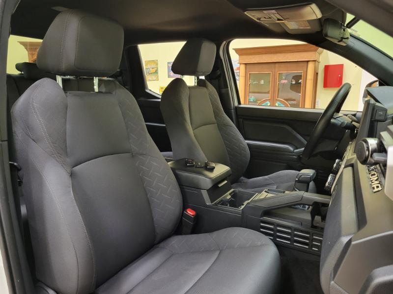 Toyota Tacoma SR Double Cab 2WD 2024