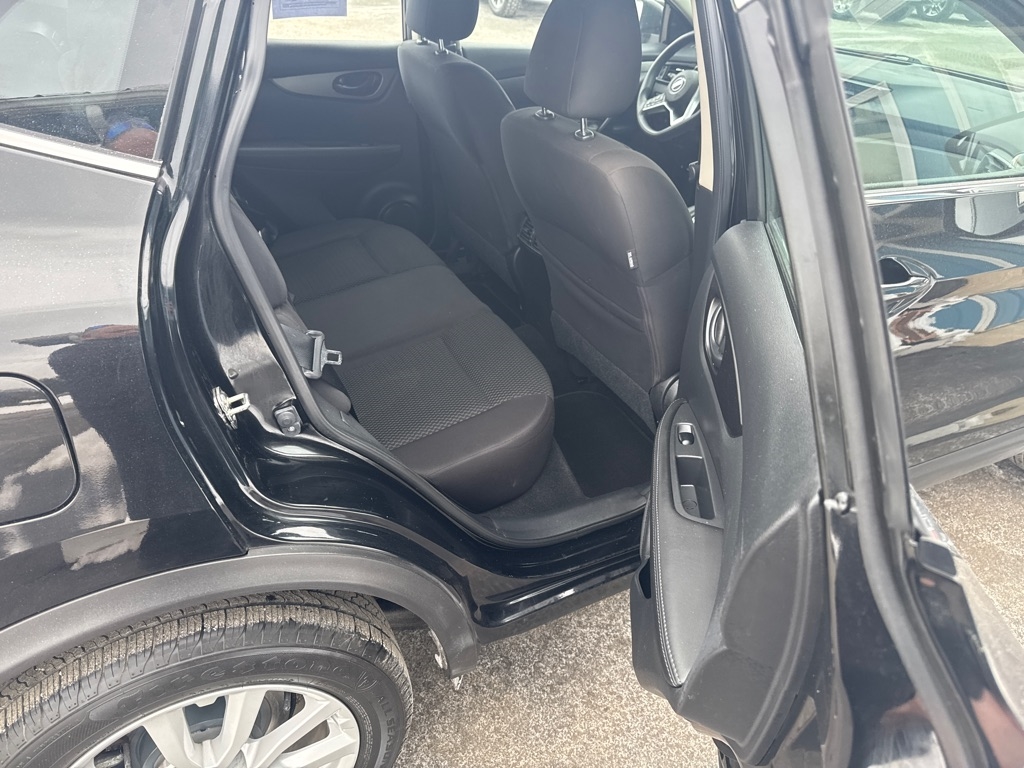 Nissan Rogue Sport  2022