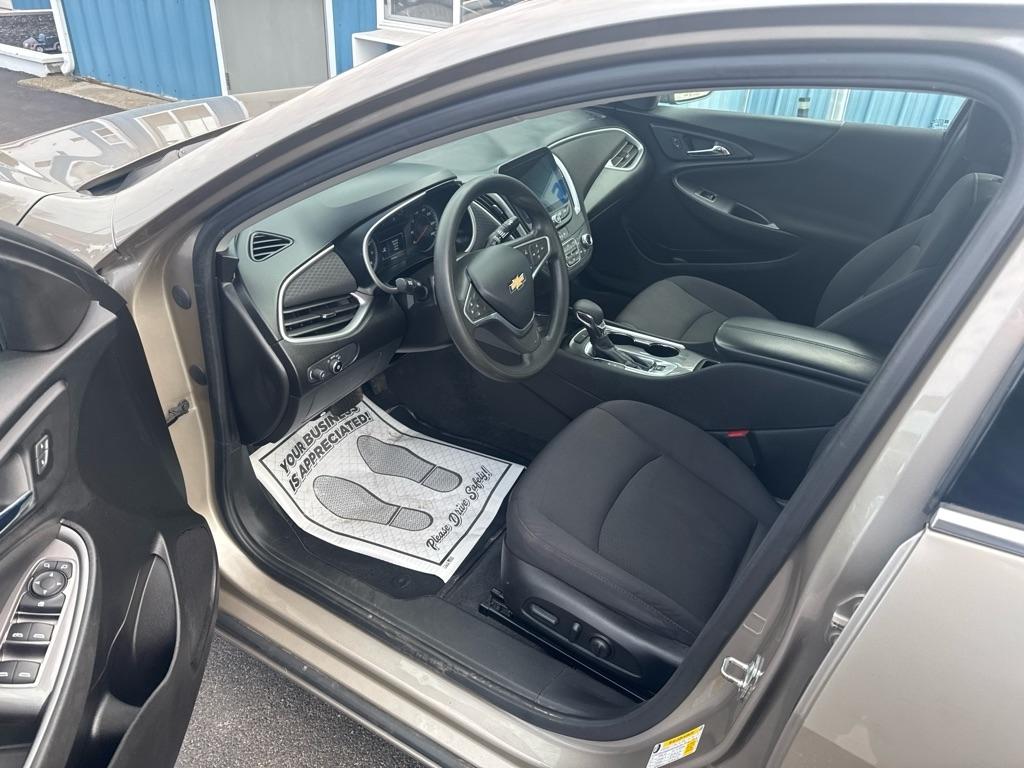 Chevrolet Malibu  2022