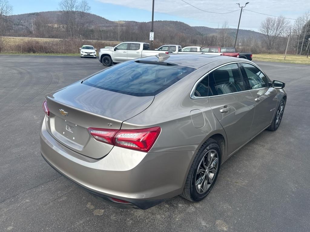 Chevrolet Malibu  2022