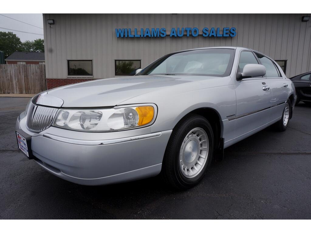 Used 2002 Lincoln Town Car EXECUTIVE for Sale in Lawrenceburg TN 38464