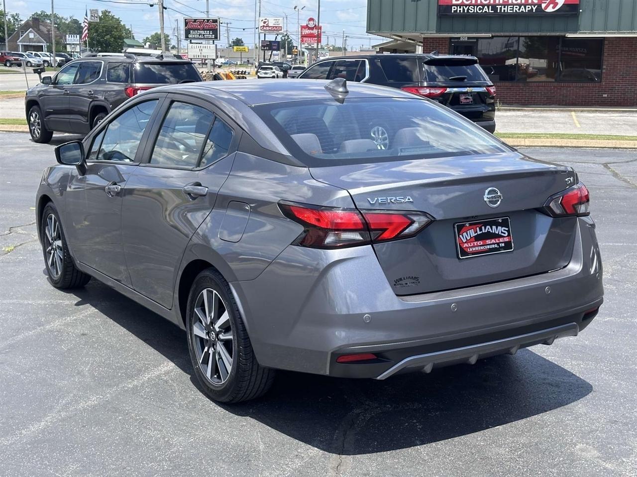 2021 Nissan Versa SV