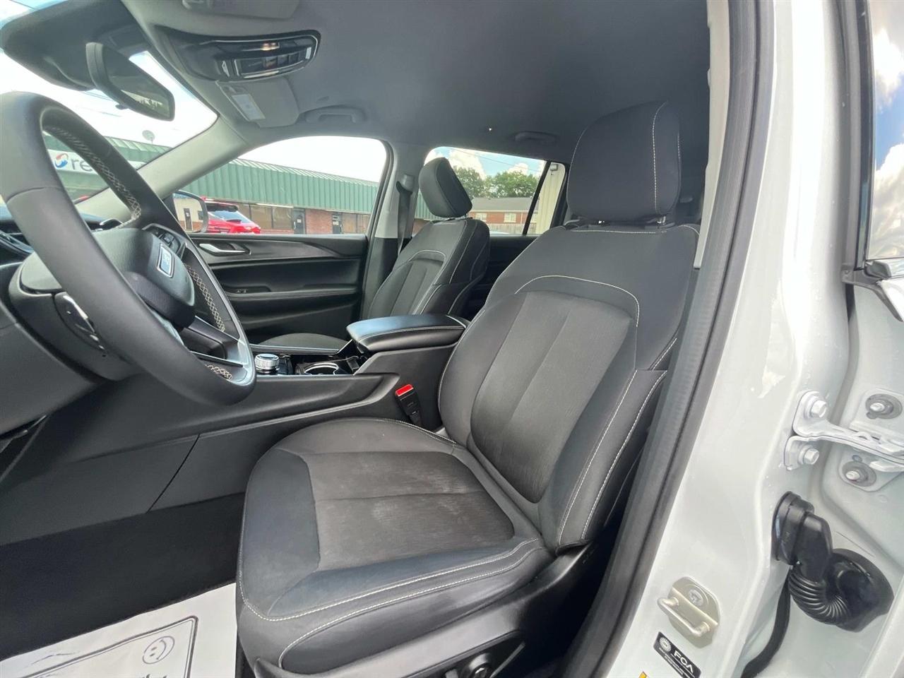 Jeep Grand Cherokee  2023