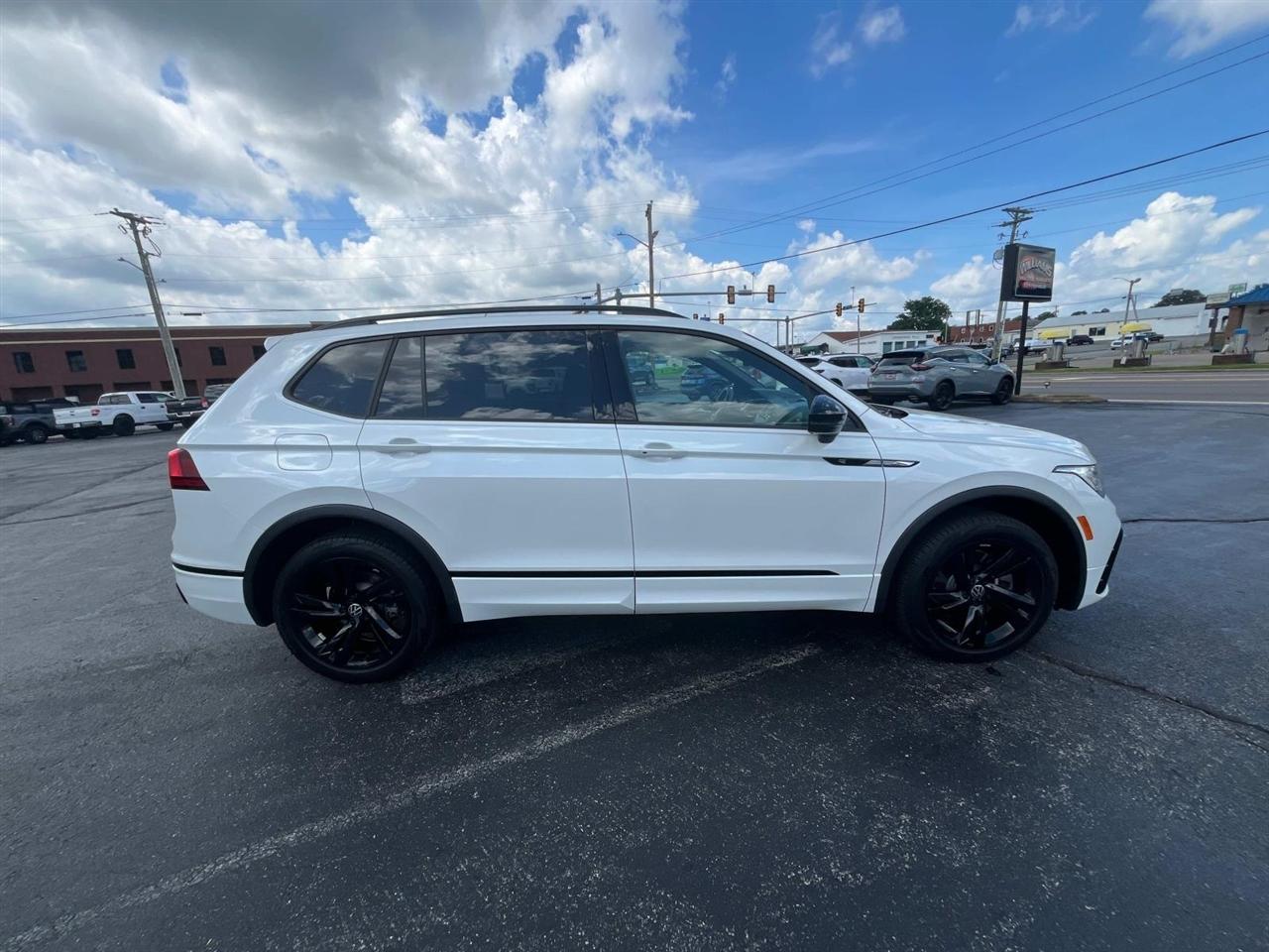 Volkswagen Tiguan  2023