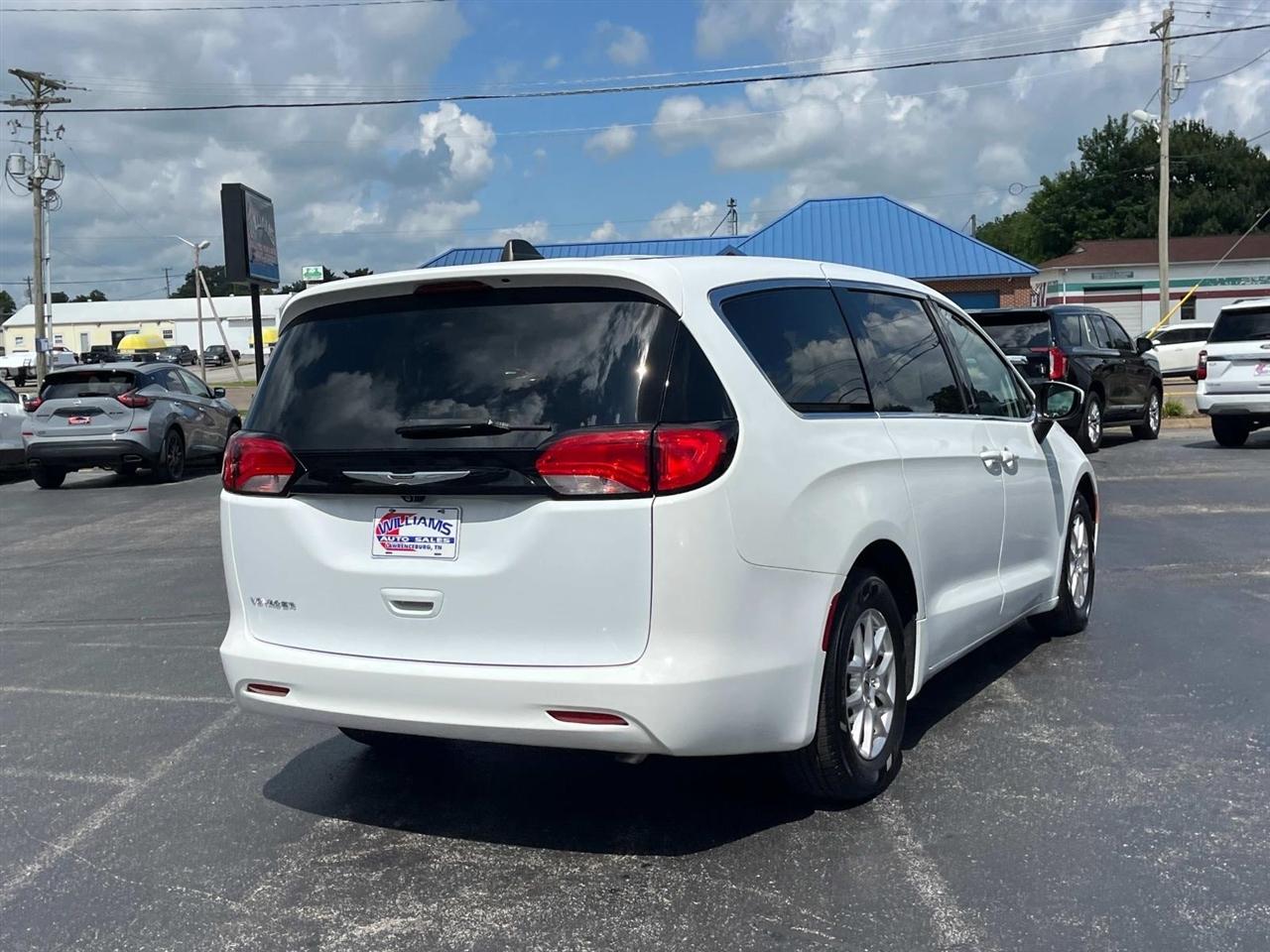 Chrysler Voyager  2022