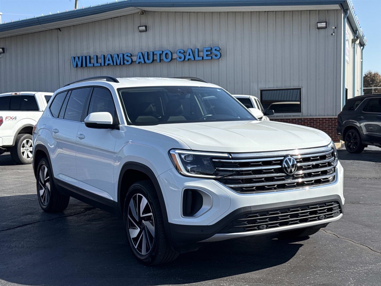 2025 Volkswagen Atlas SE