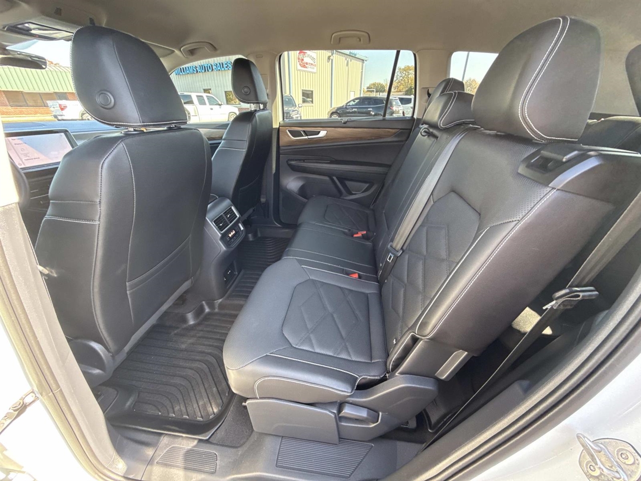 2025 Volkswagen Atlas SE