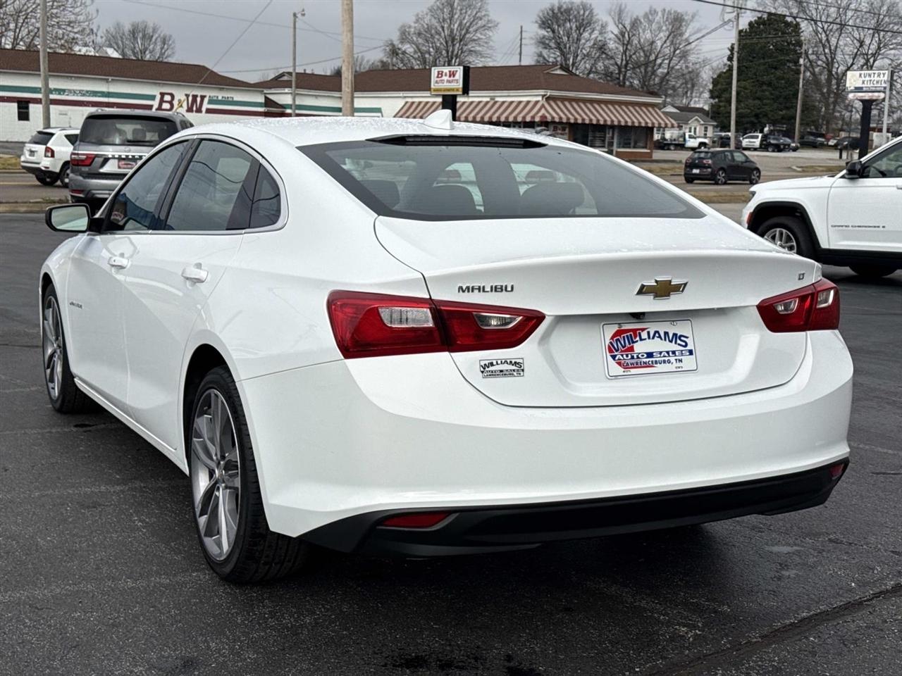 Chevrolet Malibu  2023