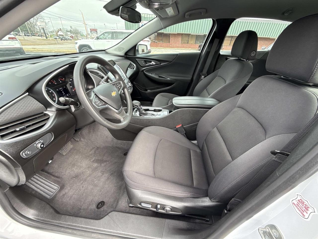 Chevrolet Malibu  2023