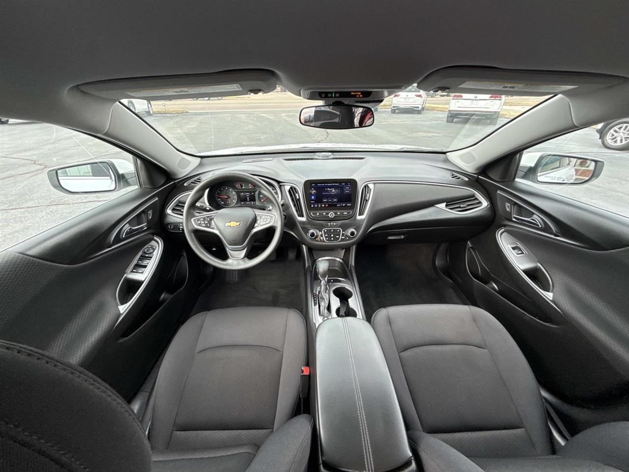 Chevrolet Malibu  2023