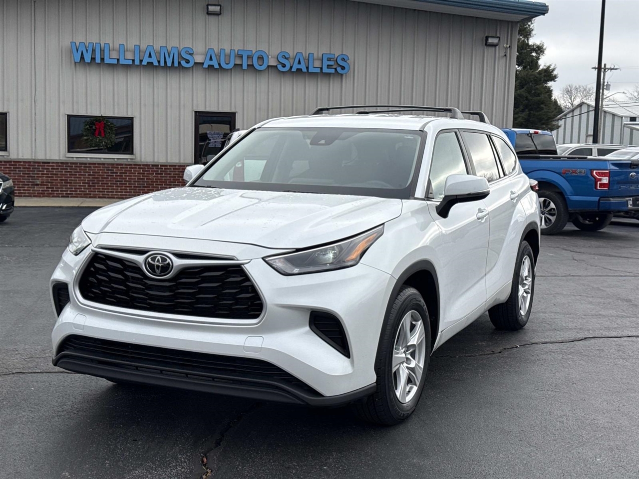 2023 Toyota Highlander L