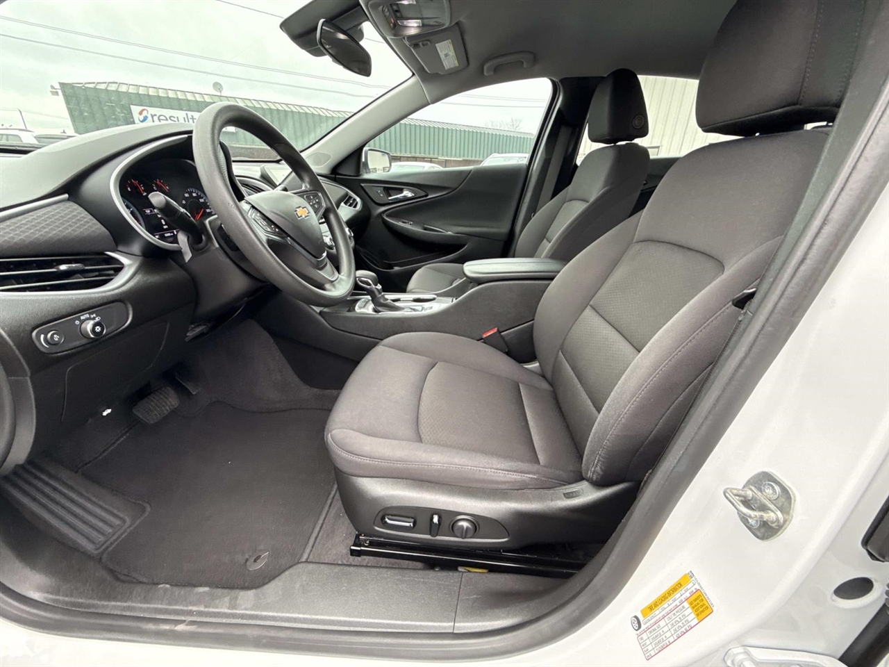 Chevrolet Malibu  2023