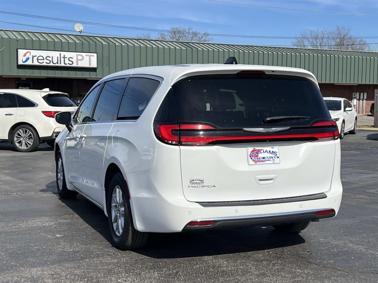 Chrysler Pacifica  2023