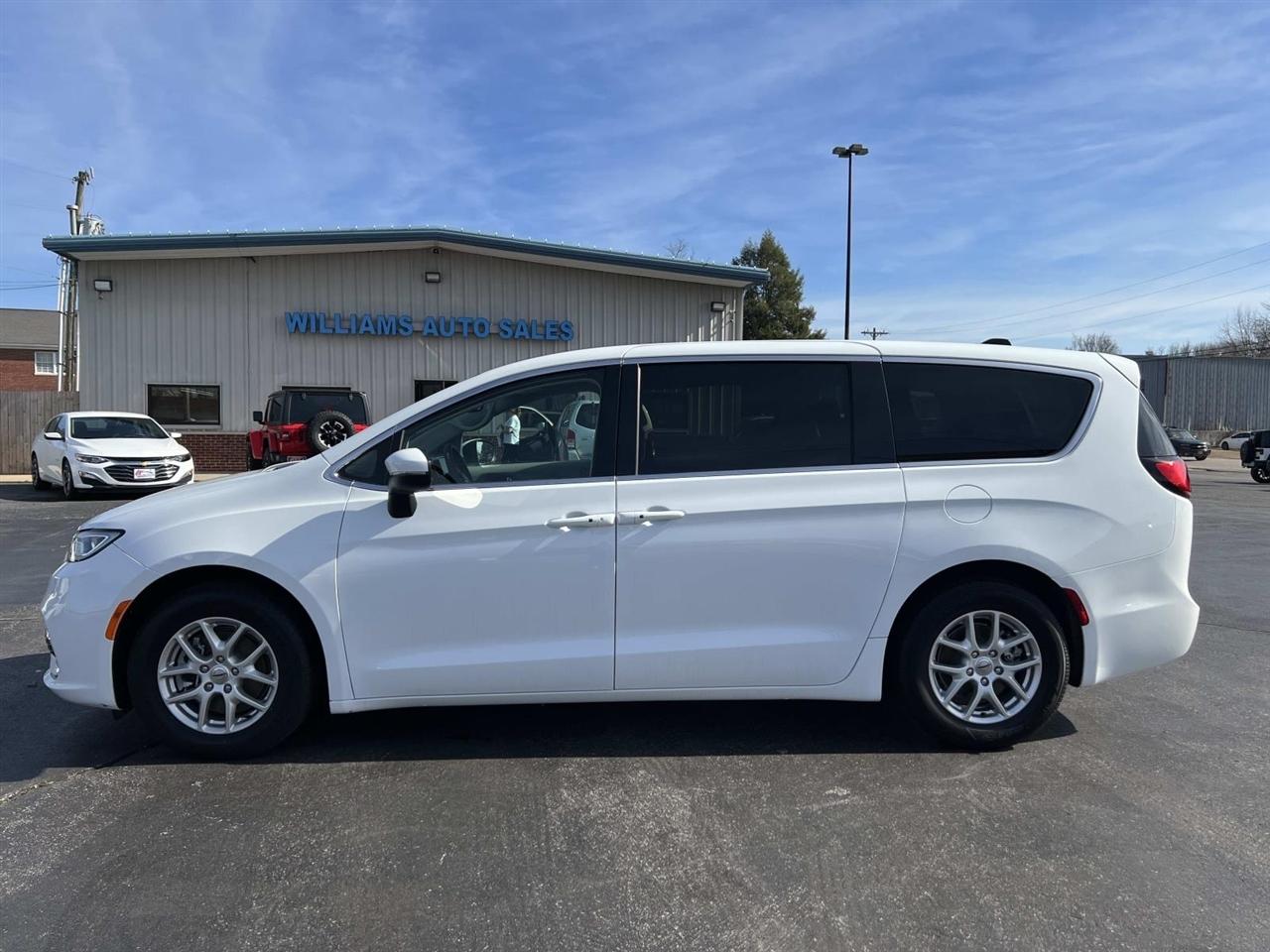 Chrysler Pacifica  2023