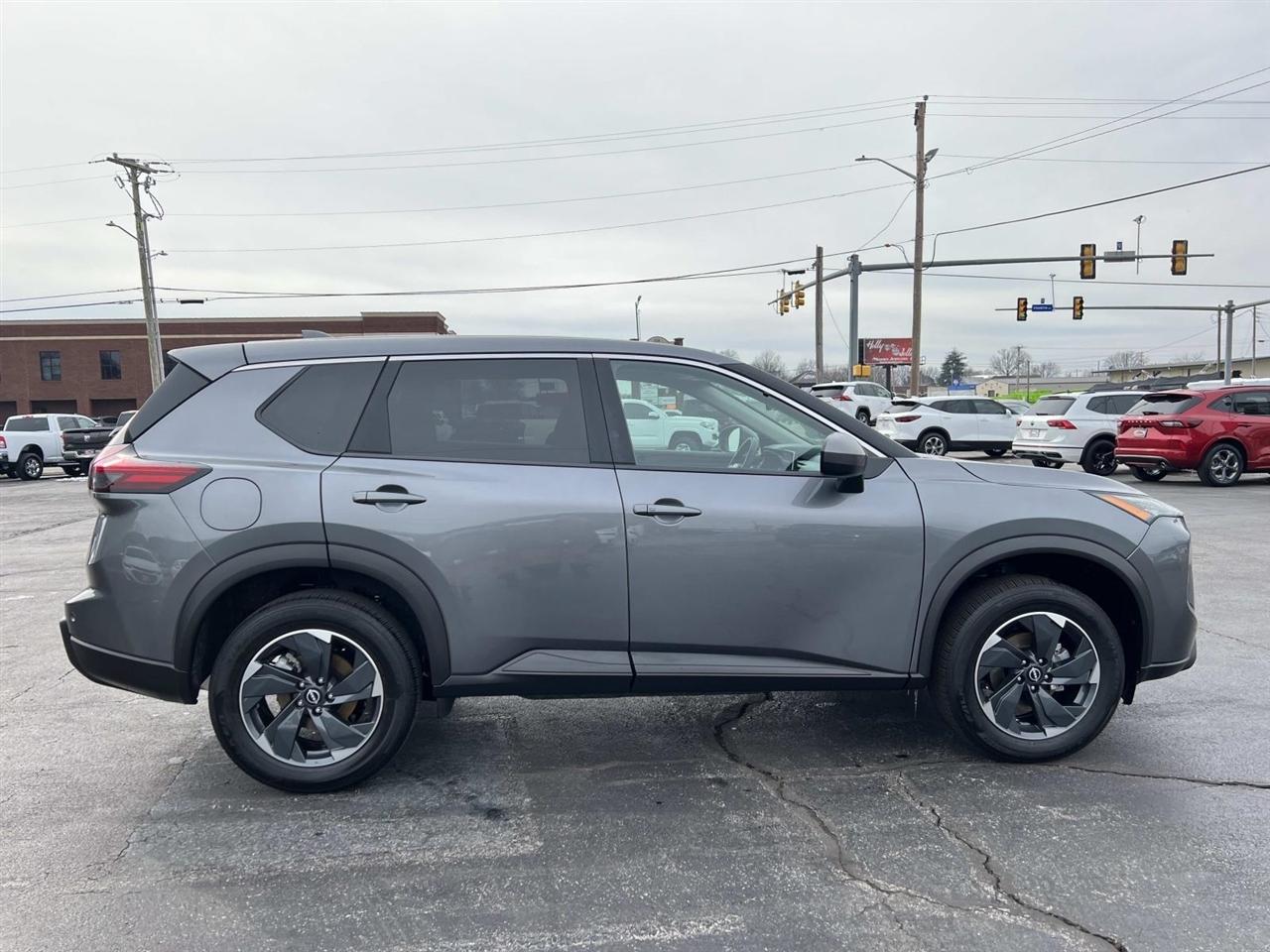 2025 Nissan Rogue SV