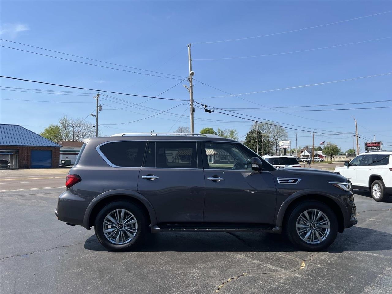 Infiniti QX80  2024
