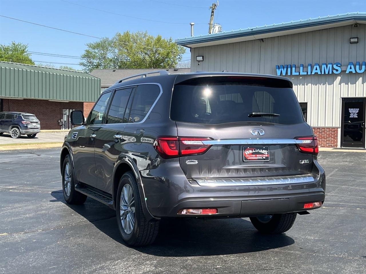 Infiniti QX80  2024