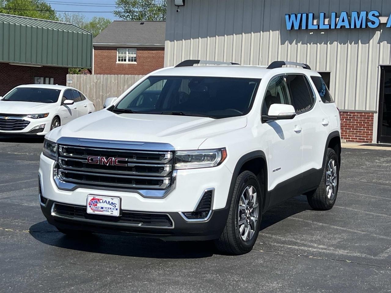 2023 GMC Acadia SLT