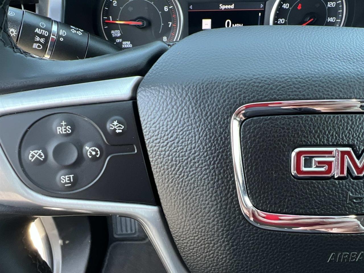 GMC Acadia  2023