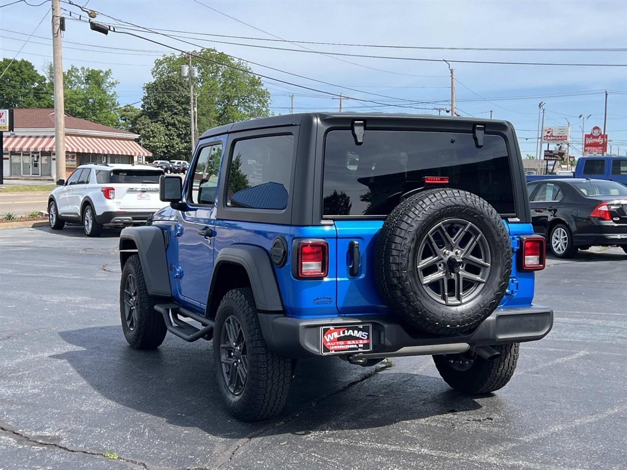 Jeep Wrangler  2025