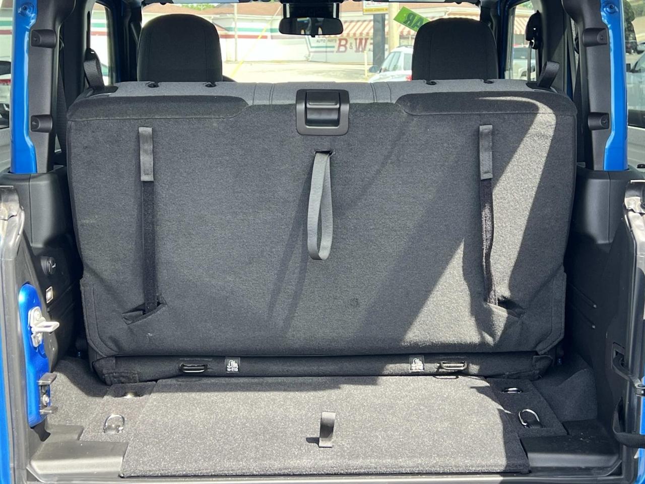 Jeep Wrangler  2025