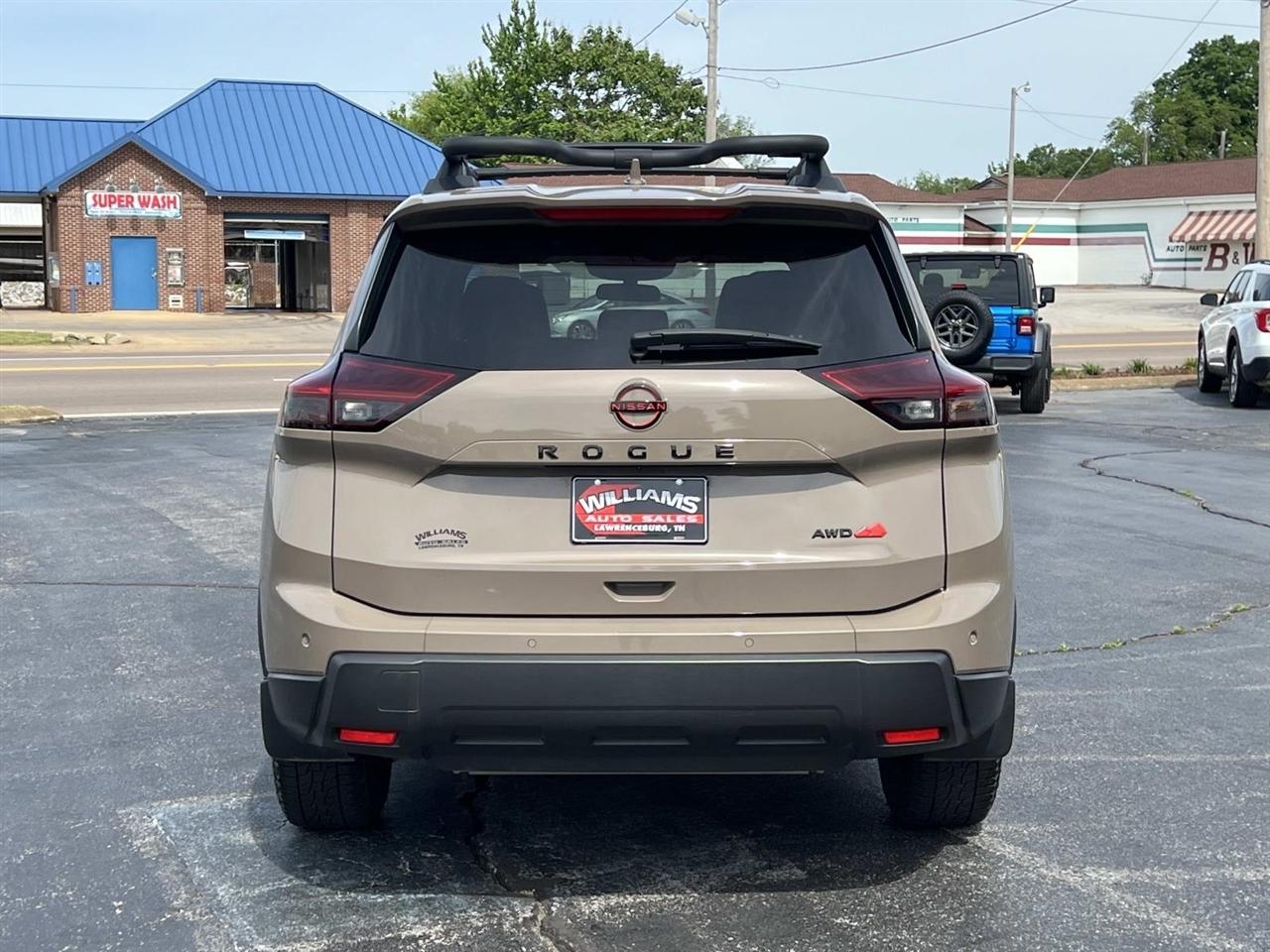 Nissan Rogue  2025