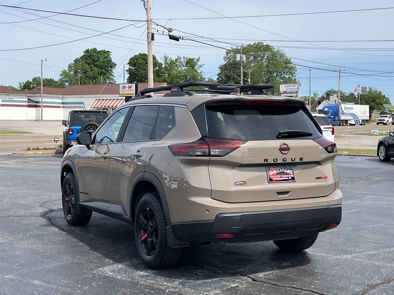 Nissan Rogue  2025