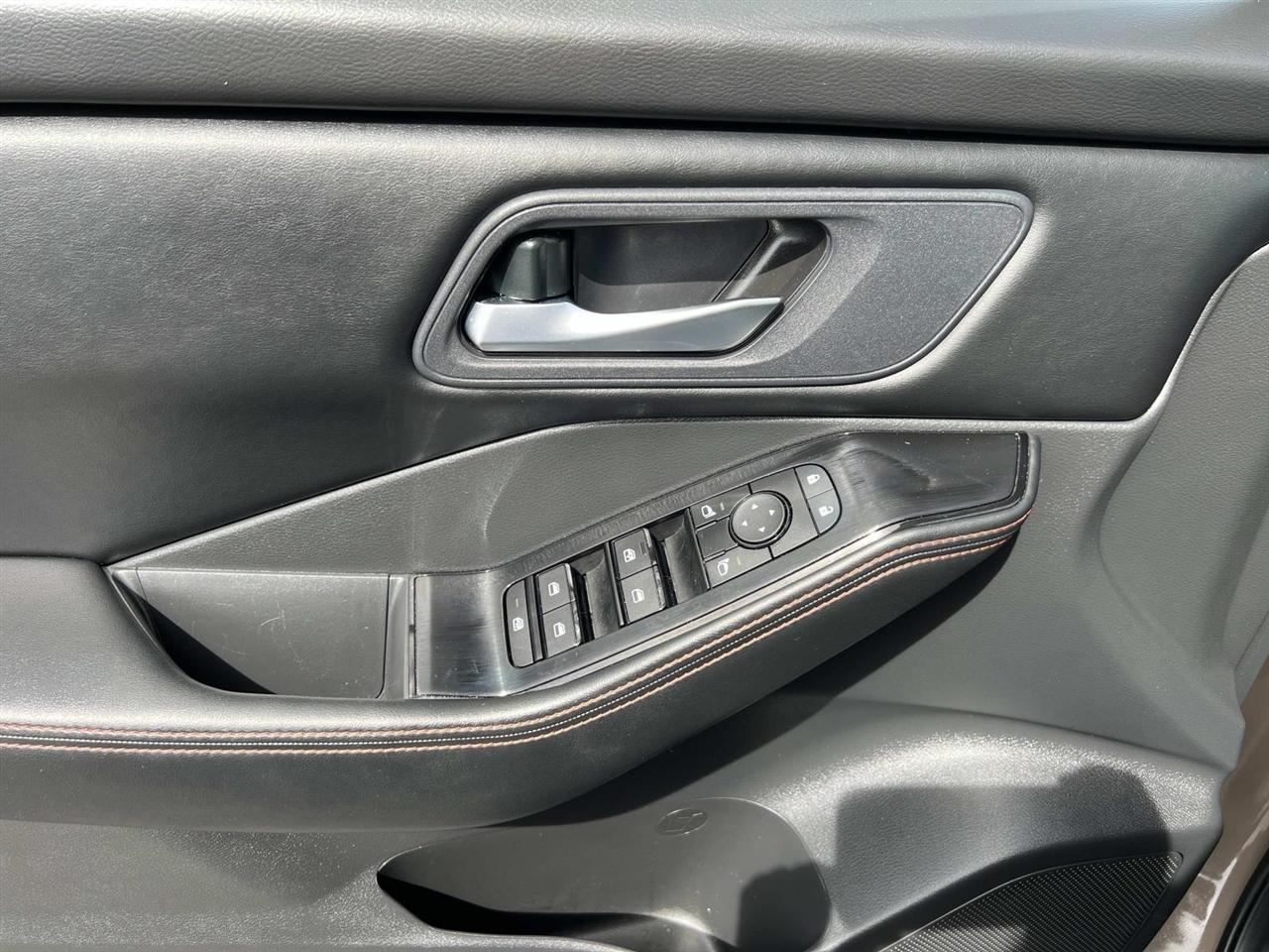 Nissan Rogue  2025