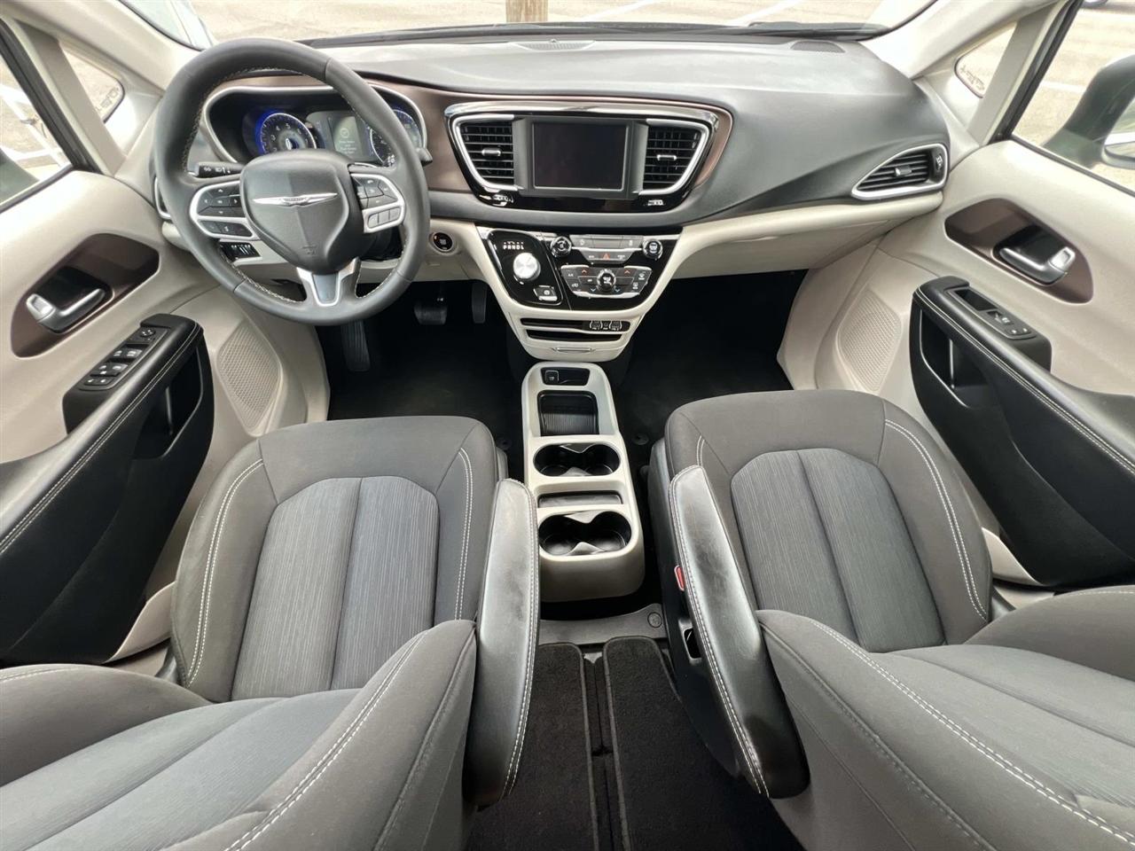 Chrysler Voyager  2022