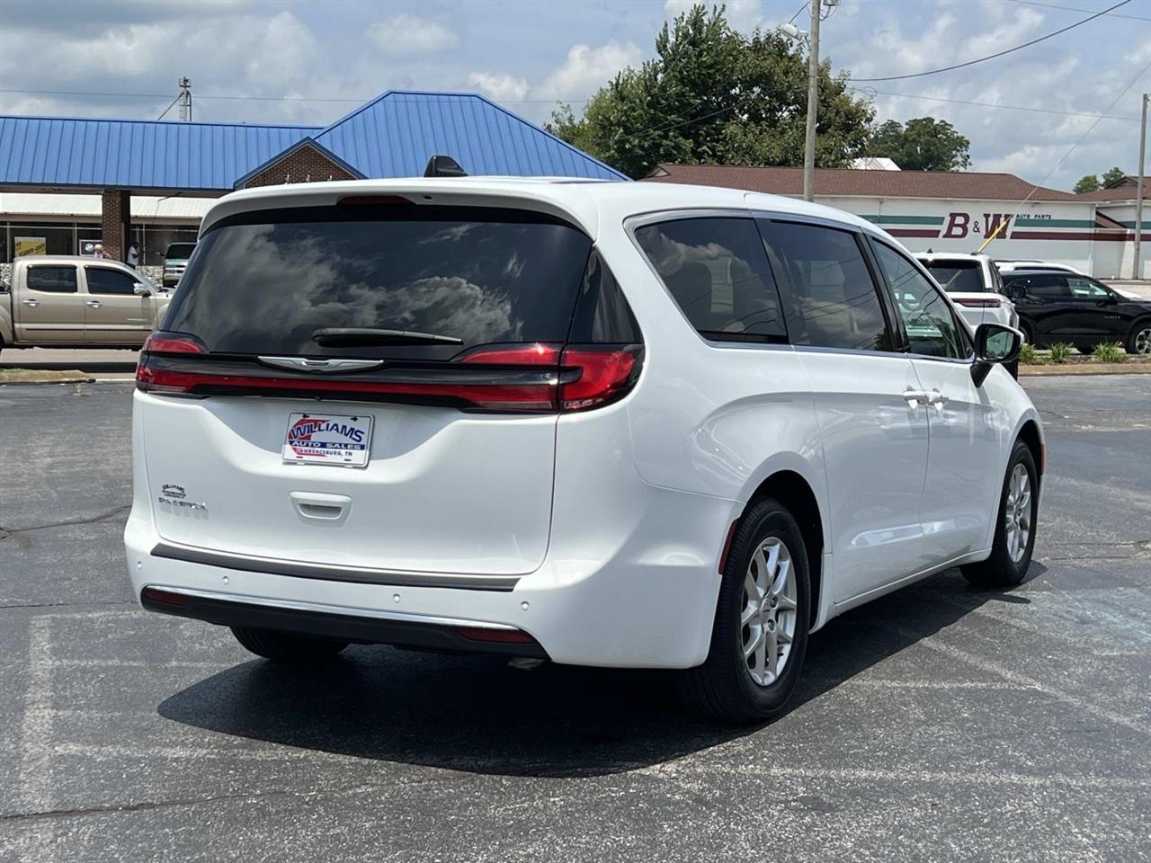 Chrysler Pacifica  2023
