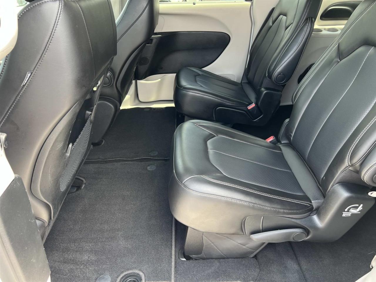 Chrysler Pacifica  2023